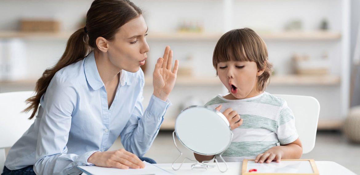 آیا کودکم نیاز به گفتاردرمانی دارد؟
